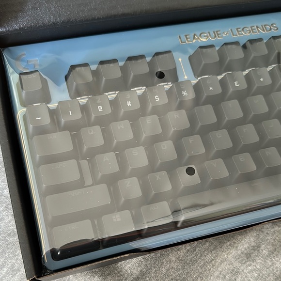 Logitech G Pro League of Legends Keyboard - Picture 5 of 9